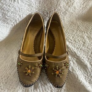 Matisse kitty heel shoes.